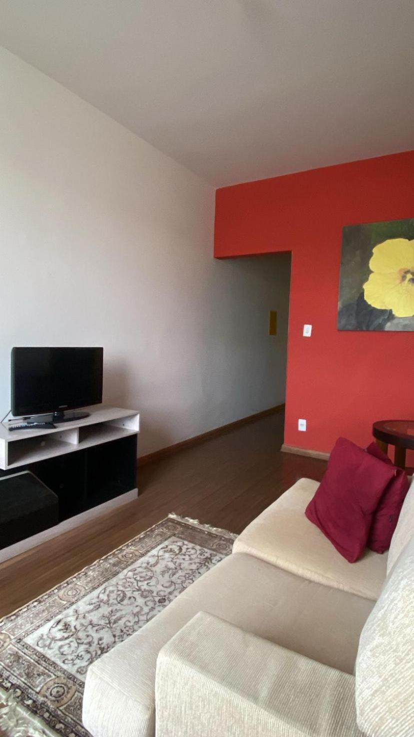 No Centro De Apartment